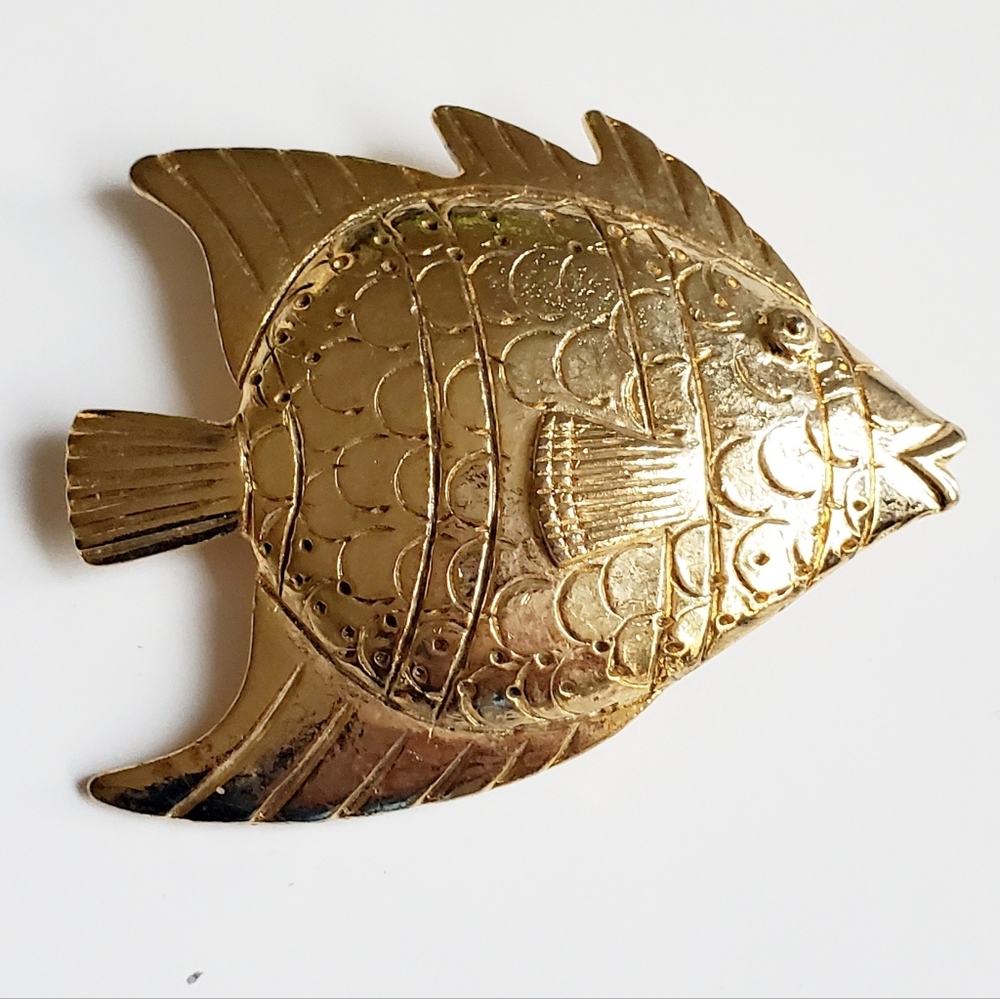 Bold Gold Angel Fish Brooch Art Deco Style Detailing Statement Piece